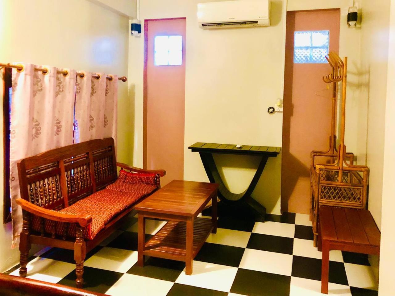 Sihariddh Guesthouse Siem Reap Exterior photo